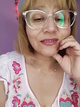vitaminafranccesca online show from May 26, 4:47 pm
