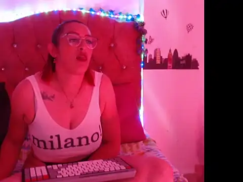 Snapshot of kim_rosse04 chatting on May 30, 1:03 am kim rosse04 online show from May 30, 1:03 am