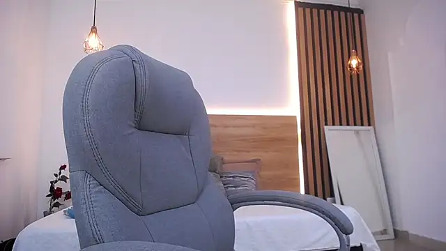 alexa forbes  online show from May 15, 2:51 am