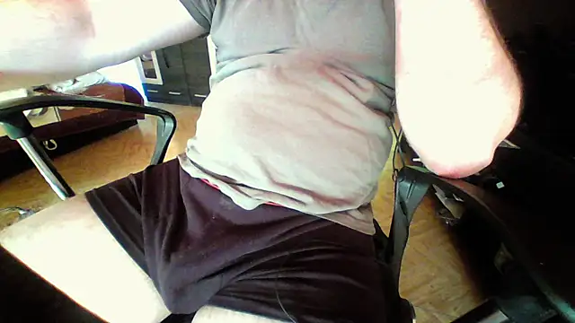 Snapshot of berlover1 chatting on May 26, 7:48 am berlover1 online show from May 26, 7:48 am