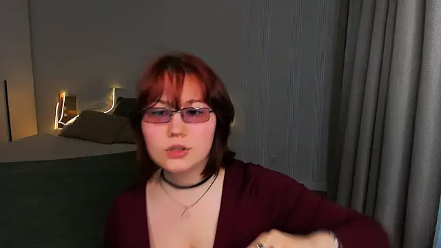 Snapshot of MiaLacrice chatting on May 26, 11:50 am MiaLacrice online show from May 26, 11:50 am