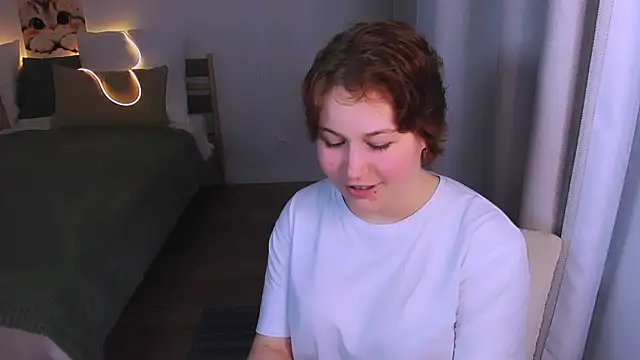 MiaLacrice online show from July 8, 4:28 am