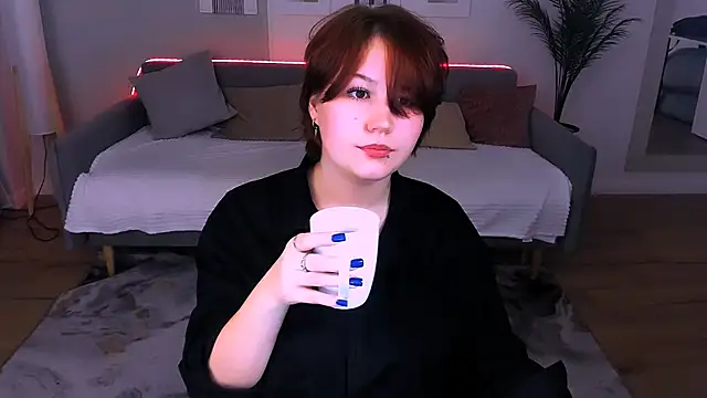 MiaLacrice online show from July 9, 7:51 pm