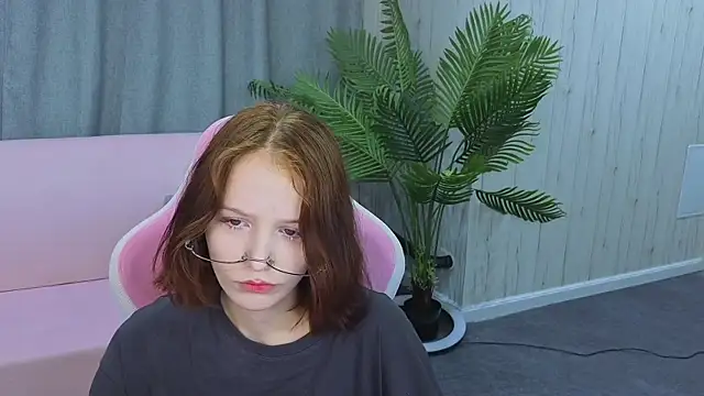AliceJohansone online show from May 24, 1:21 am