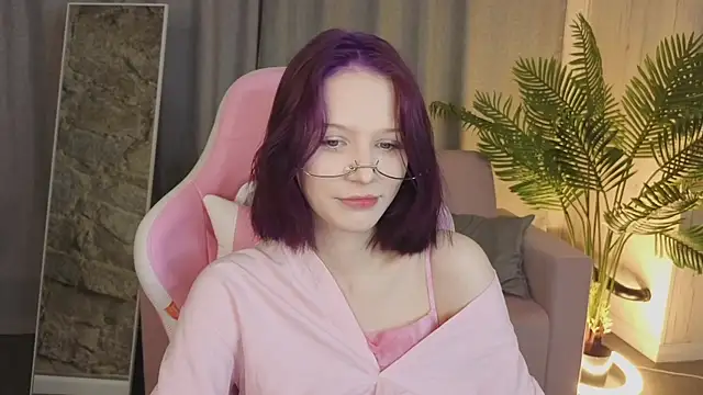AliceJohansone online show from May 28, 1:36 am
