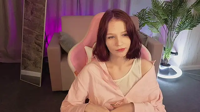 AliceJohansone online show from May 30, 1:25 am