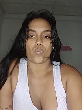 Snapshot of latin_indian chatting on May 13, 11:11 pm latin indian online show from May 13, 11:11 pm
