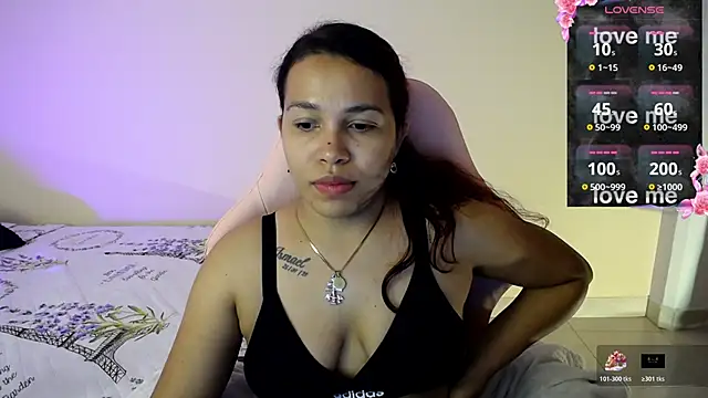 sexydiabliita online show from May 14, 9:43 pm