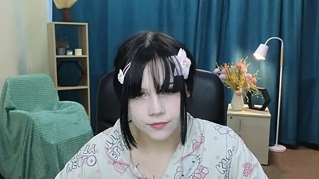 Snapshot of MelaineCore chatting on May 14, 9:16 am MelaineCore online show from May 14, 9:16 am