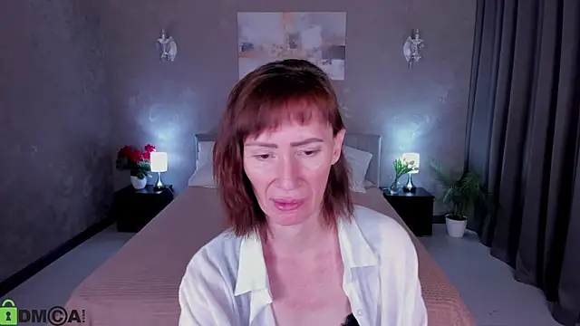 gracekellyyy online show from May 20, 4:29 am