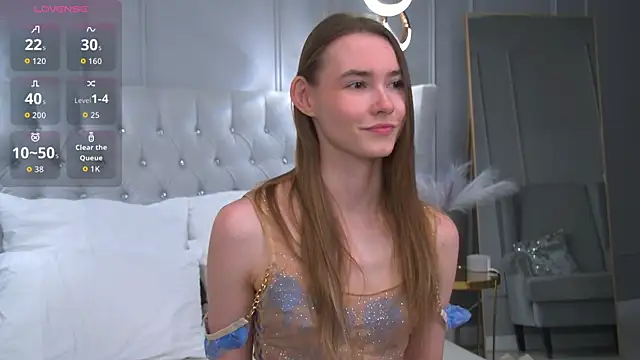 LillianYoung online show from May 19, 9:37 am