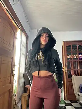 belababyy online show from May 13, 11:18 am