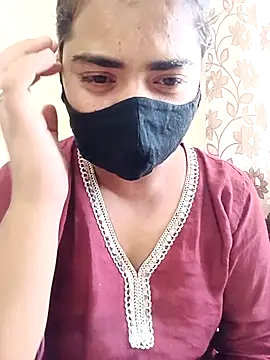 Snapshot of ritika_sharma1 chatting on May 10, 10:20 am ritika sharma1 online show from May 10, 10:20 am
