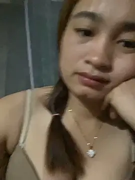 Cute-Sexyy online show from May 14, 2:57 pm