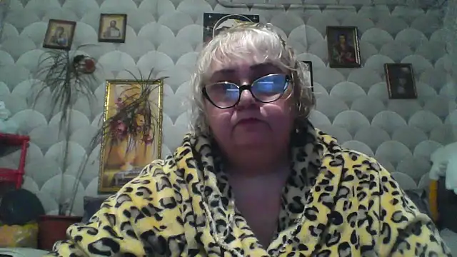 MarinaFarina53 online show from May 19, 4:57 pm