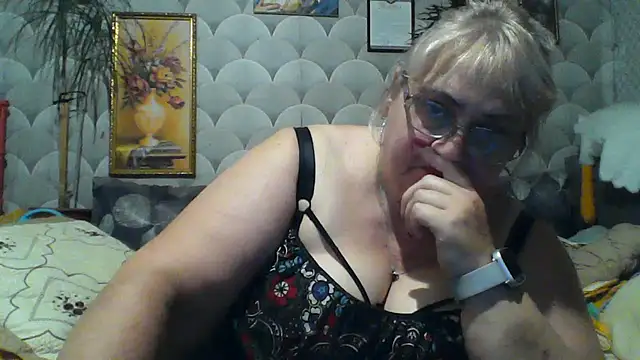 MarinaFarina53 online show from July 3, 6:25 pm