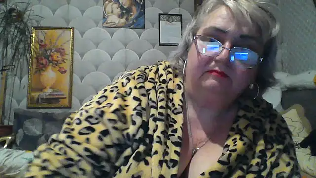 MarinaFarina53 online show from July 10, 5:59 pm