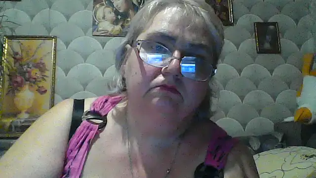 MarinaFarina53 online show from July 12, 7:38 pm