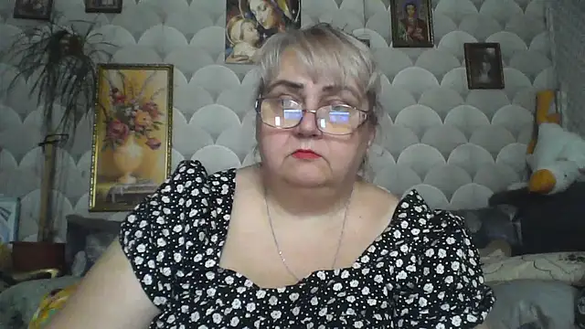 MarinaFarina53 online show from July 13, 9:01 am