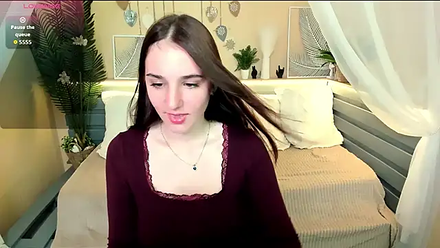 Maya Winters online show from July 14, 10:32 am