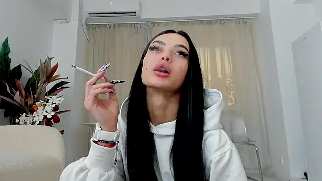 Snapshot of RachellRavee chatting on May 23, 5:45 am RachellRavee online show from May 23, 5:45 am