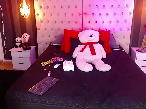 Snapshot of JadeBonnet chatting on May 29, 8:51 pm JadeBonnet online show from May 29, 8:51 pm