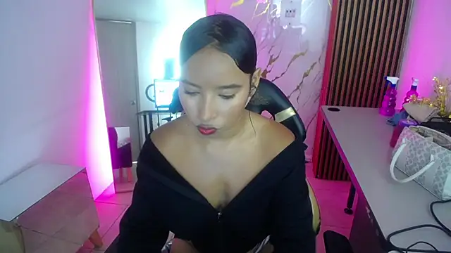 Snapshot of SCARLET_ROUSE_M chatting on May 12, 7:44 pm SCARLET ROUSE M online show from May 12, 7:44 pm
