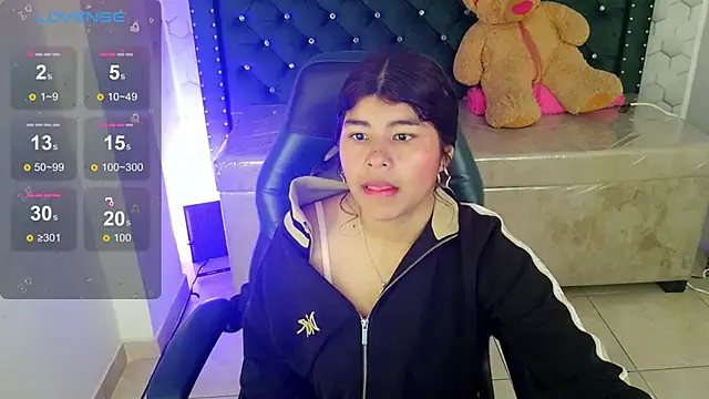 Snapshot of Mia_kittie_m chatting on May 12, 7:22 pm Mia kittie m online show from May 12, 7:22 pm