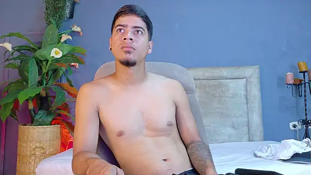 criss hardcock  online show from May 21, 1:40 pm