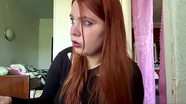 Snapshot of Violette_Iguina chatting on May 25, 8:09 am Violette Iguina online show from May 25, 8:09 am