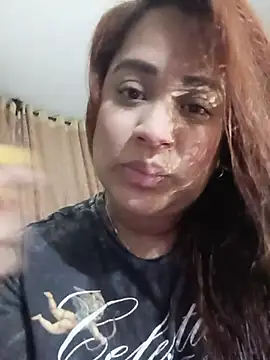 Snapshot of AriaGomez_ chatting on May 25, 11:33 pm AriaGomez online show from May 25, 11:33 pm