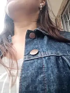 Snapshot of Vely_ chatting on May 17, 4:14 pm Vely online show from May 17, 4:14 pm