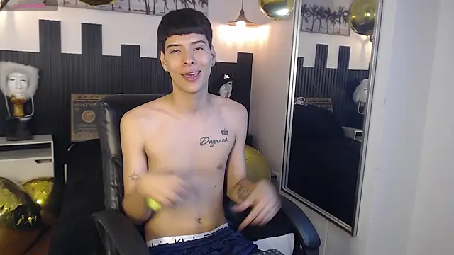 Snapshot of mateo_daza chatting on May 20, 6:14 pm mateo daza online show from May 20, 6:14 pm