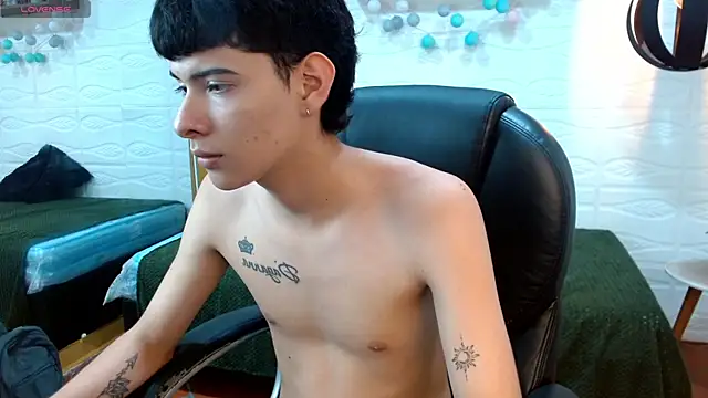 Snapshot of mateo_daza chatting on May 29, 6:28 pm mateo daza online show from May 29, 6:28 pm