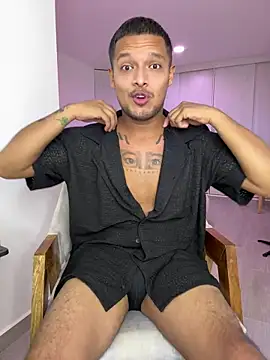 ElianVega online show from May 15, 4:19 am