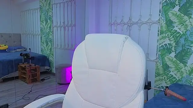 baby julieta00 online show from May 19, 4:41 am