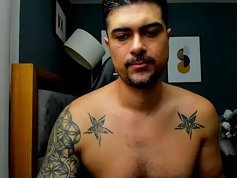 Snapshot of ZEI-001 chatting on May 21, 2:29 am ZEI-001 online show from May 21, 2:29 am