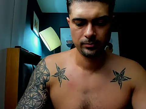 Snapshot of ZEI-001 chatting on May 28, 1:25 am ZEI-001 online show from May 28, 1:25 am