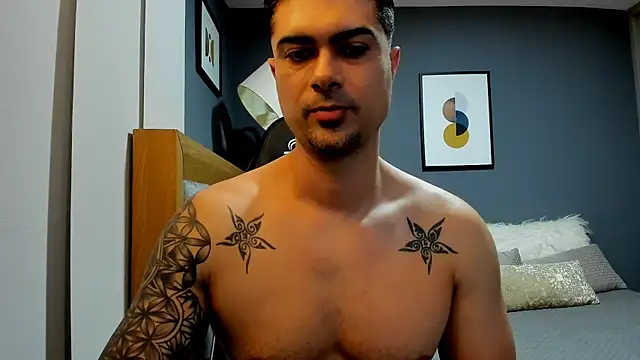 Snapshot of ZEI-001 chatting on June 25, 1:16 am ZEI-001 online show from June 25, 1:16 am
