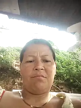 Snapshot of kailiani12 chatting on May 15, 12:34 pm kailiani12 online show from May 15, 12:34 pm