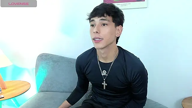 Snapshot of jacob_colliins chatting on May 24, 3:22 am jacob colliins online show from May 24, 3:22 am