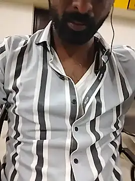 Snapshot of Ijus12 chatting on May 31, 6:53 pm Ijus12 online show from May 31, 6:53 pm