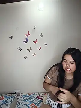 Snapshot of MiiaHott_W chatting on May 23, 3:27 pm MiiaHott W online show from May 23, 3:27 pm
