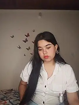 Snapshot of MiiaHott_W chatting on May 26, 2:57 pm MiiaHott W online show from May 26, 2:57 pm
