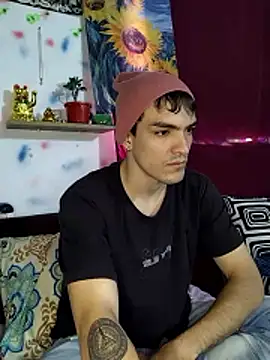 Maykiinn online show from May 21, 2:02 pm