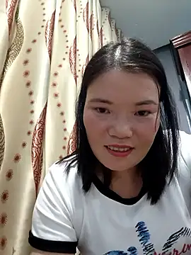 Snapshot of -Trici- chatting on May 20, 7:20 pm -Trici- online show from May 20, 7:20 pm