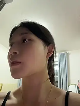 cuteluky18 online show from May 21, 12:23 pm