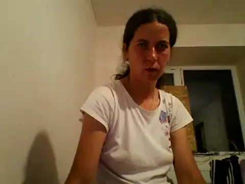 Snapshot of DanicaFey chatting on July 2, 6:47 pm DanicaFey online show from July 2, 6:47 pm