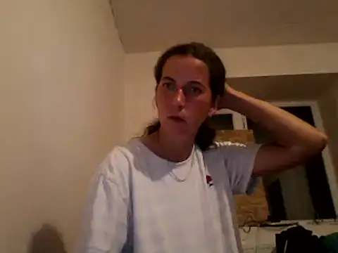Snapshot of DanicaFey chatting on July 11, 8:11 pm DanicaFey online show from July 11, 8:11 pm