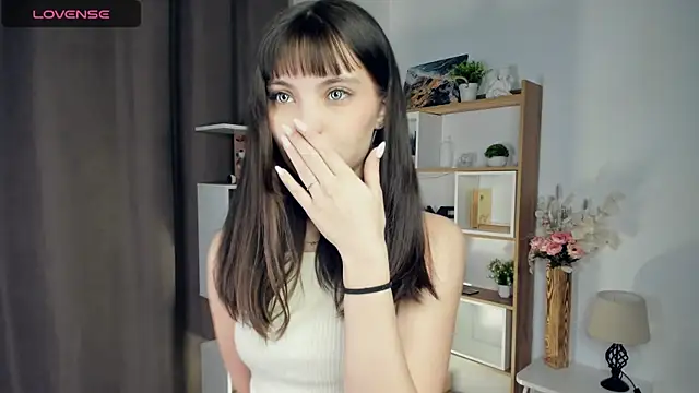 LupitaSolt online show from May 28, 8:11 am